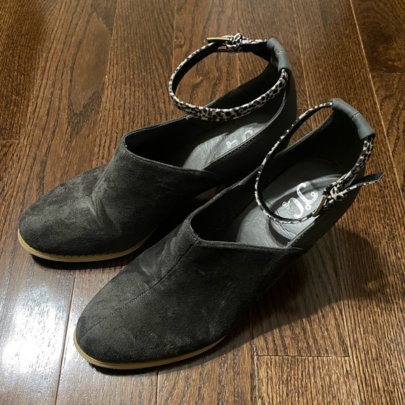 Gray Booties with Ankle Straps - Picture 7 of 8